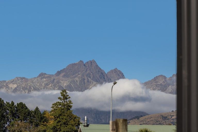 Photo of property in 33 Oban Street, Glenorchy, 9372