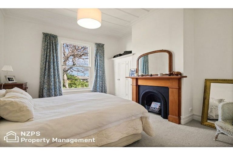 Photo of property in 44 Glendevon Place, Vauxhall, Dunedin, 9013