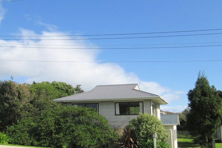 Photo of property in 35 Grove Avenue, Mount Maunganui, 3116