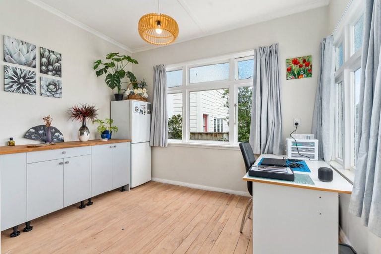 Photo of property in 204 High Street South, Carterton, 5713