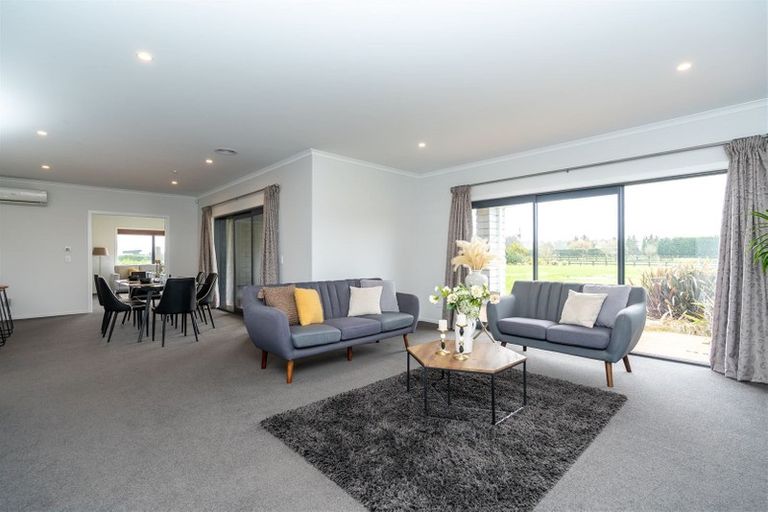 Photo of property in 10 Meadowpark Way, Matangi, Hamilton, 3283