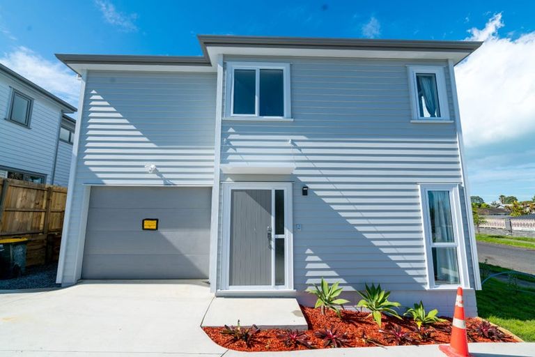Photo of property in 19 Sorrel Crescent, Bucklands Beach, Auckland, 2012