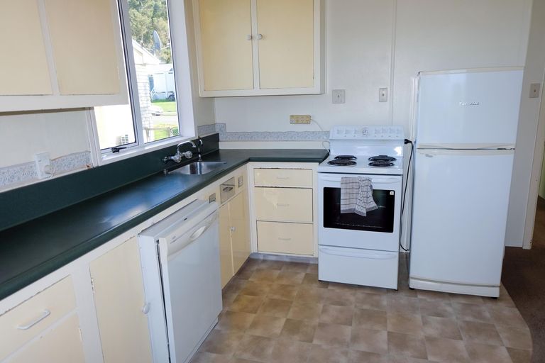 Photo of property in 3 Slade Street, Oamaru North, Oamaru, 9400