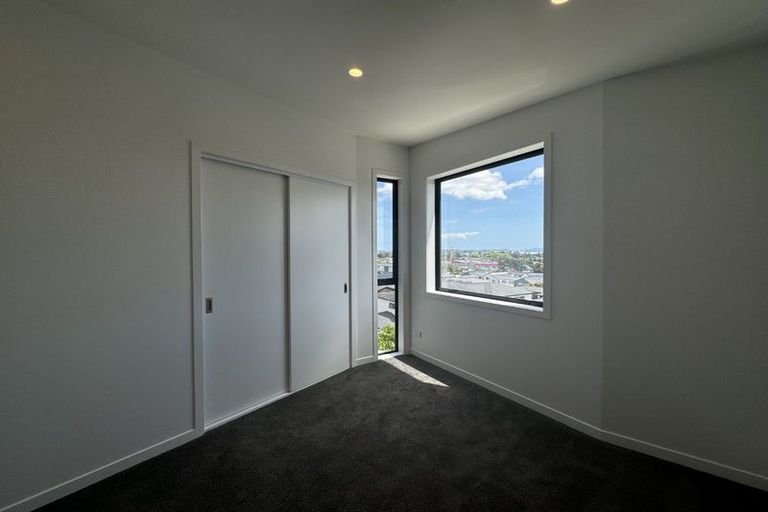Photo of property in 11/8 Bennett Road, Pakuranga, Auckland, 2010