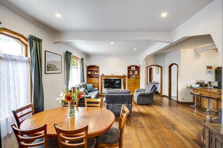 Photo of property in 911 Churchill Street, Akina, Hastings, 4122