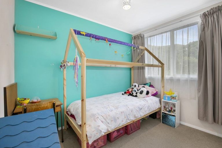 Photo of property in 21 Toomath Street, Naenae, Lower Hutt, 5011