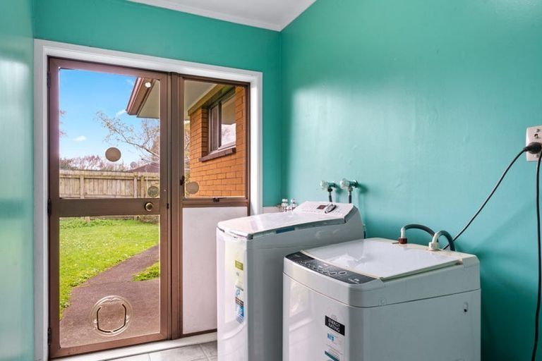 Photo of property in 9 Walter Strevens Drive, Conifer Grove, Takanini, 2112