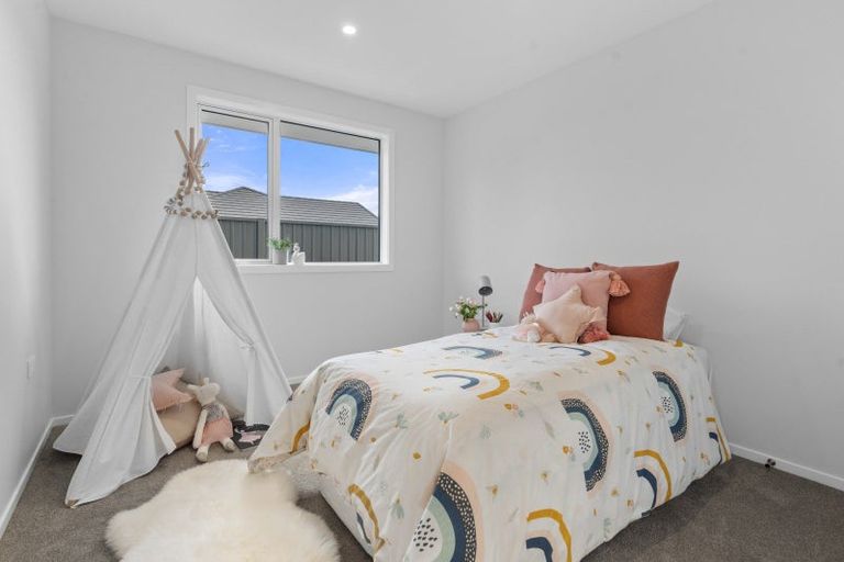 Photo of property in 23 Hereford Drive, Carterton, 5713