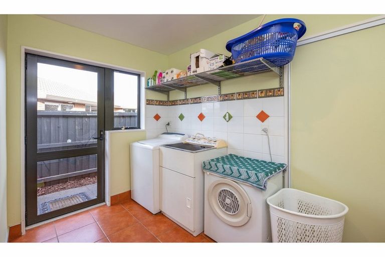 Photo of property in 6 Mcdougal Place, Kaiapoi, 7630