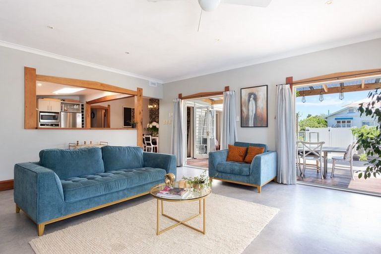 Photo of property in 303 Mclean Street, Saint Leonards, Hastings, 4120