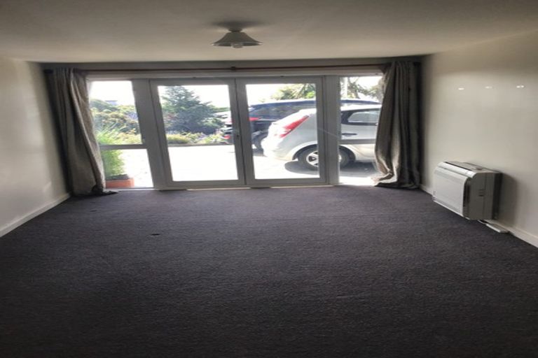 Photo of property in 10 Belleview Terrace, Mount Pleasant, Christchurch, 8081