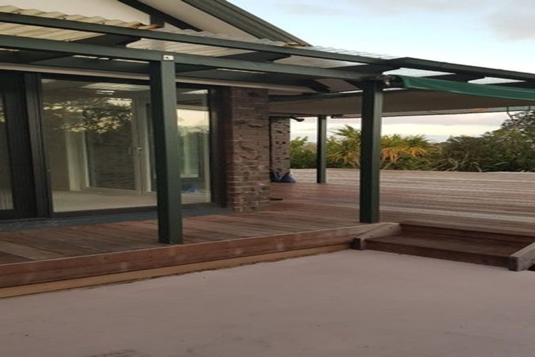 Photo of property in 2/6 Venus Place, Half Moon Bay, Auckland, 2012