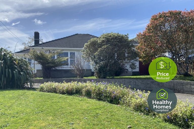 Photo of property in 35 Petrie Street, Wainuiomata, Lower Hutt, 5014