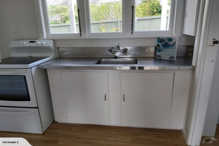 Photo of property in 183 Beach Road, Castor Bay, Auckland, 0620