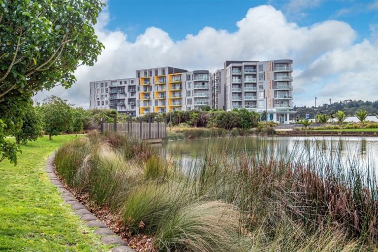 Photo of property in 604/27 Don Mckinnon Drive, Albany, Auckland, 0632
