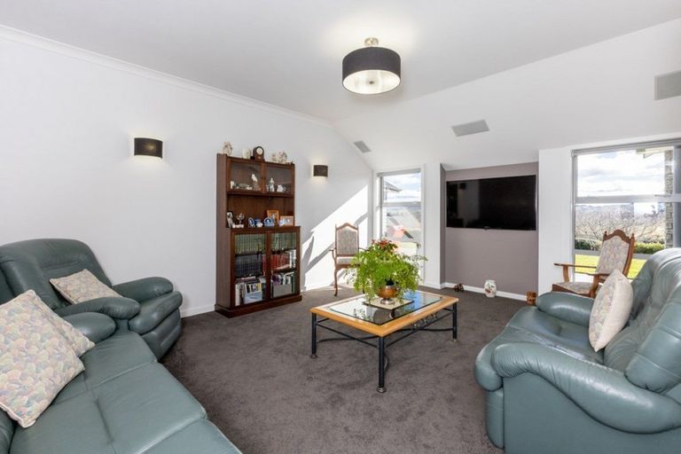 Photo of property in 672 Swamp Road, Puketapu, Napier, 4183