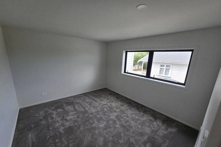 Photo of property in 28 Alberta Street, Point Chevalier, Auckland, 1022