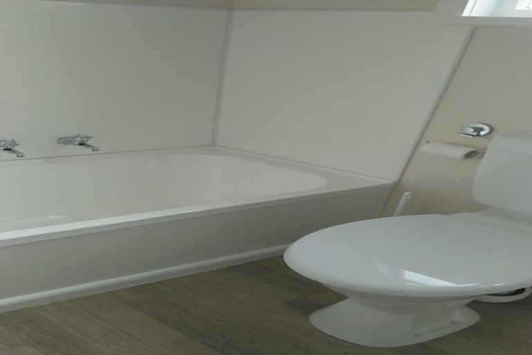 Photo of property in 1/37 Biddle Crescent, Taita, Lower Hutt, 5011