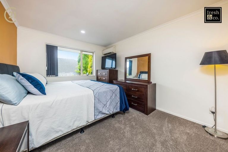 Photo of property in 22a Lizzie Lane, Clover Park, Auckland, 2019