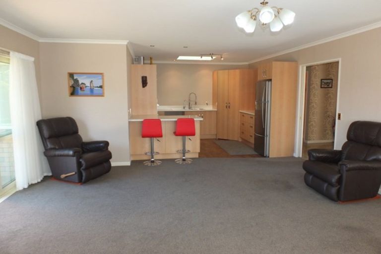 Photo of property in 8 Teppett Place, Foxton Beach, Foxton, 4815