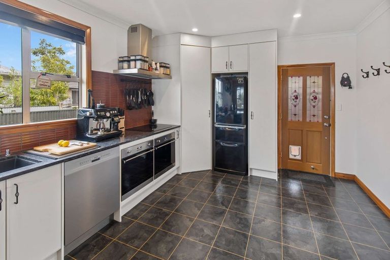 Photo of property in 25 Hannan Street, Levin, 5510