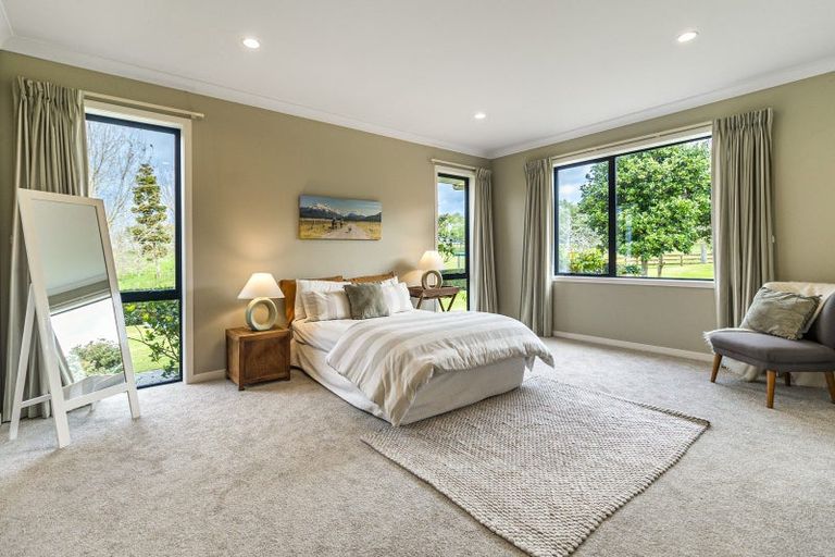 Photo of property in 21 Whangapouri Road, Karaka, Drury, 2578