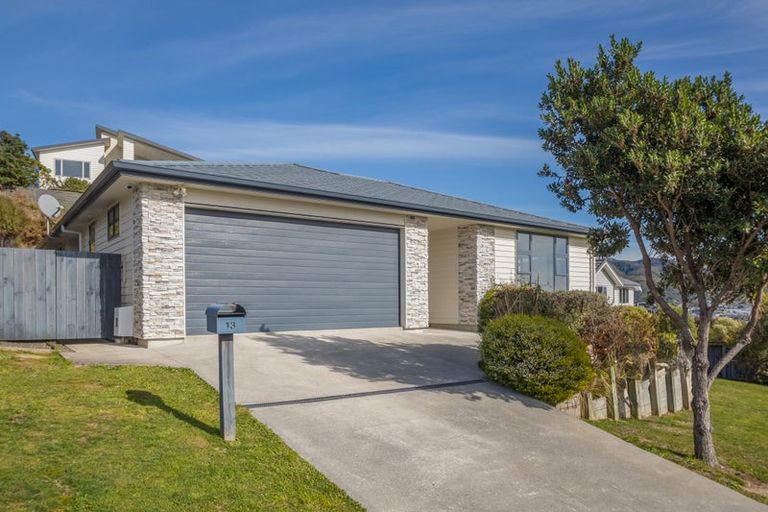 Photo of property in 13 Wangapeka Way, Aotea, Porirua, 5024
