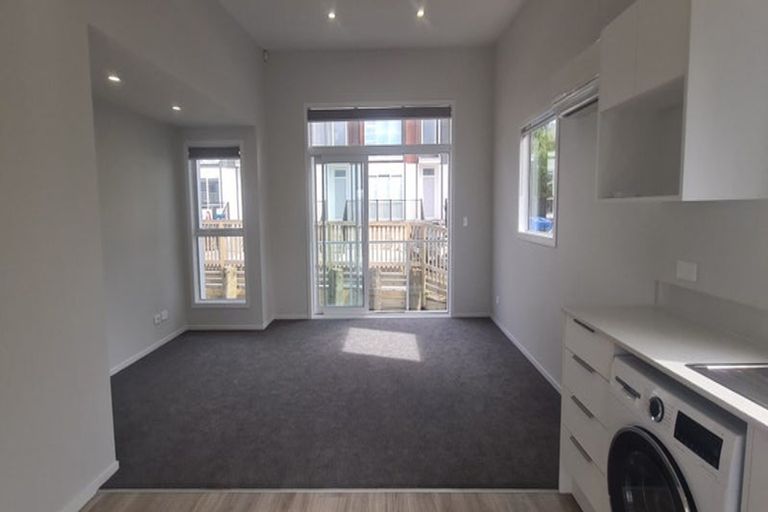 Photo of property in 20 Tai Lane, Whitby, Porirua, 5024