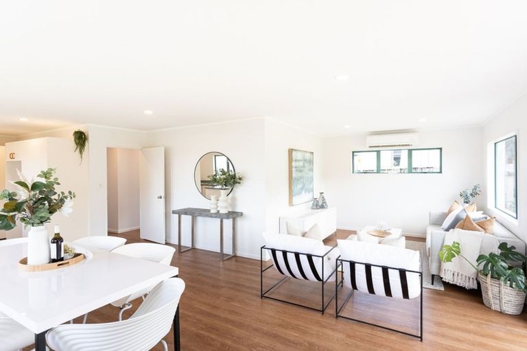 Photo of property in 21 Robinia Place, Snells Beach, 0920