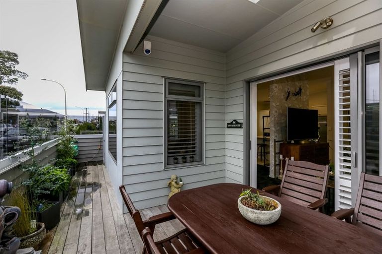 Photo of property in 16 Buller Street, New Plymouth, 4310