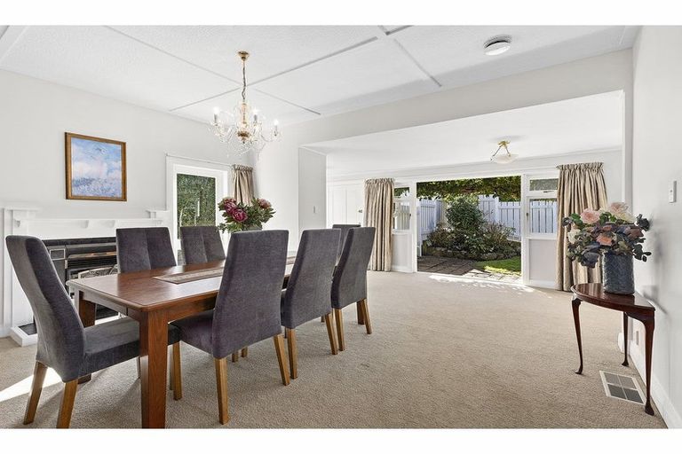 Photo of property in 20 Lucknow Terrace, Khandallah, Wellington, 6035