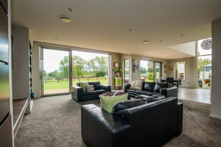 Photo of property in 39 Egerton Road, Winton, 9781