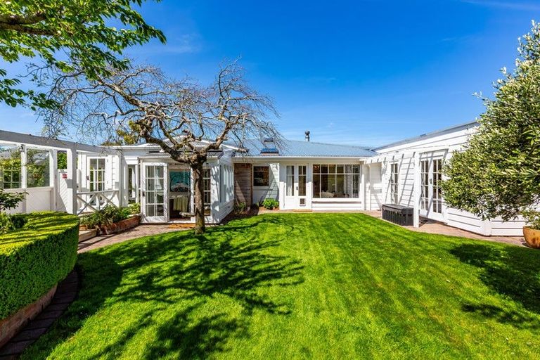 Photo of property in 80a Jubilee Road, Khandallah, Wellington, 6035