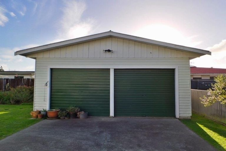 Photo of property in 25 Fairfield Road, Levin, 5510