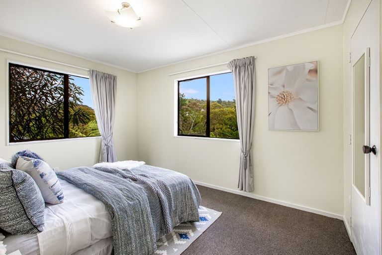 Photo of property in 25 Postgate Drive, Whitby, Porirua, 5024