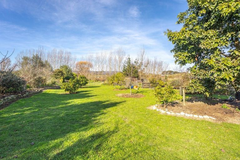 Photo of property in 30 Convent Road, Otaki, 5512