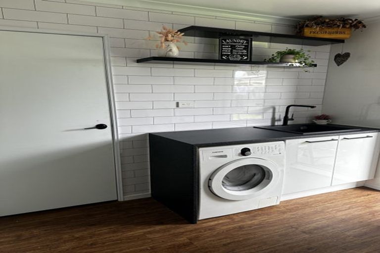 Photo of property in 6 Hampton Place, Springvale, Whanganui, 4501