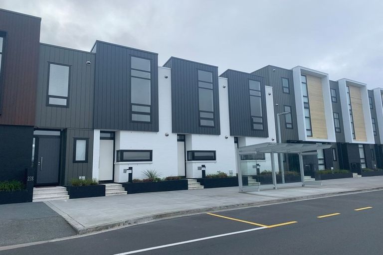 Photo of property in 232 Hobsonville Point Road, Hobsonville, Auckland, 0616