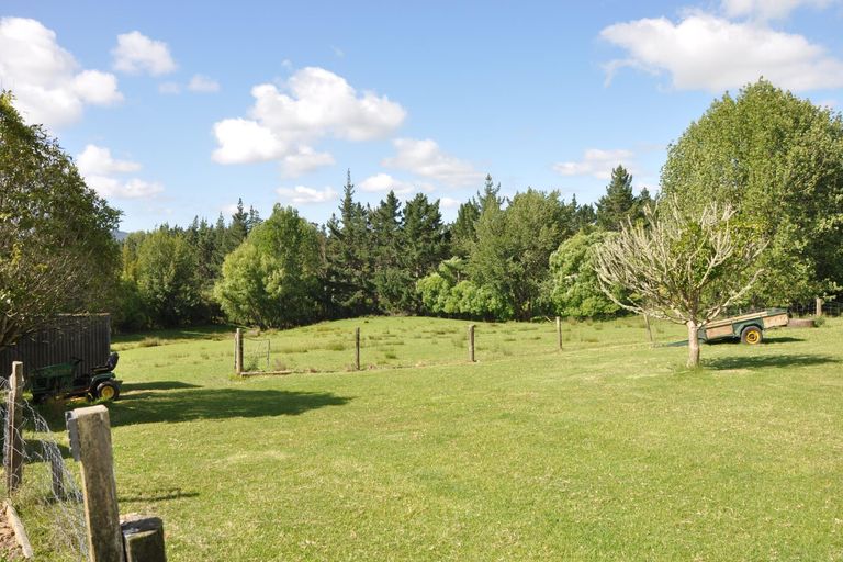 Photo of property in 83 Marshall Road, Kaiwaka, 0573