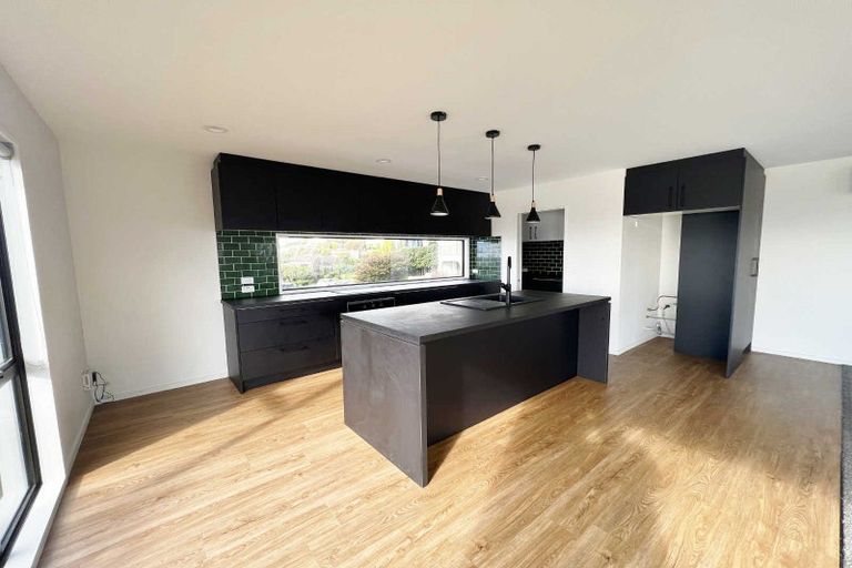 Photo of property in 17 Brigid Place, Mount Pleasant, Christchurch, 8081