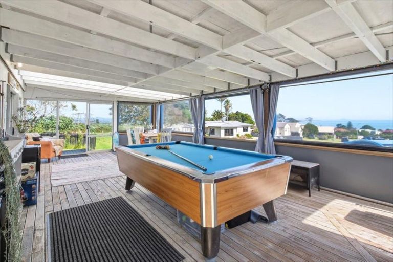 Photo of property in 21 Whenuariri Place, Maketu, Te Puke, 3189