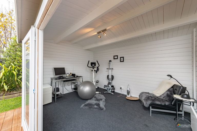 Photo of property in 17 Bristol Street, Trentham, Upper Hutt, 5018