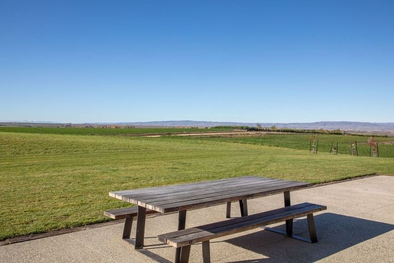 Photo of property in 4 Skeena Way, Waikerikeri, Alexandra, 9391