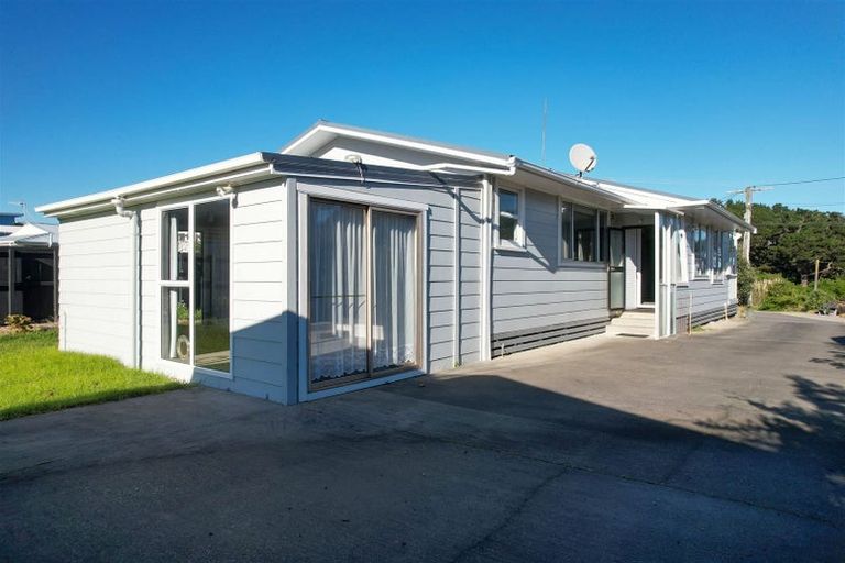 Photo of property in 626 Waitarere Beach Road, Waitarere Beach, Levin, 5510