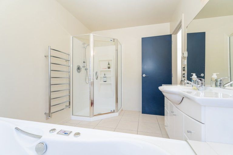 Photo of property in 1 Centreway, Pauanui, Hikuai, 3579