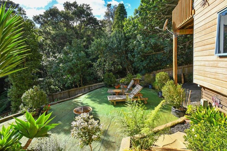 Photo of property in 18 Gibbs Crescent, Red Hill, Papakura, 2110