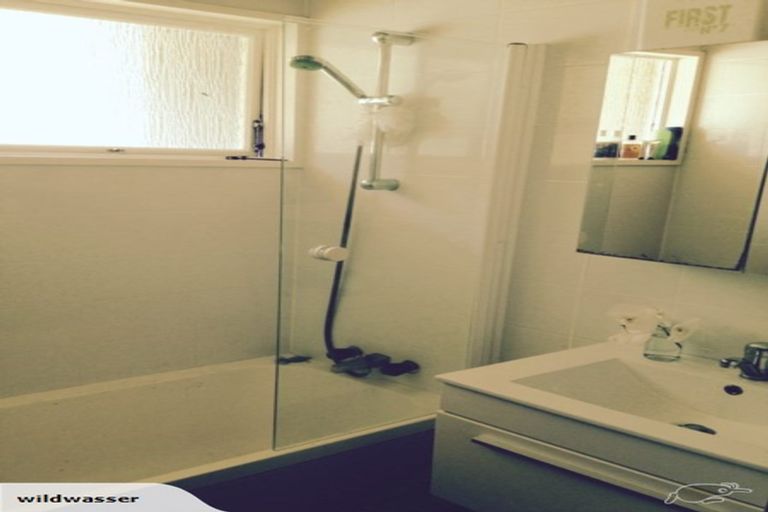 Photo of property in 35 Leinster Avenue, Raumati South, Paraparaumu, 5032