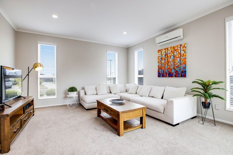 Photo of property in 15 Remana Crescent, Huapai, Kumeu, 0810