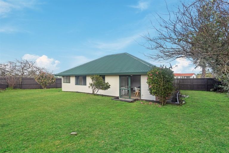 Photo of property in 23 Wai Iti Place, Clendon Park, Auckland, 2103