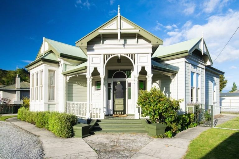 Photo of property in 3 Dickson Street, Kaiti, Gisborne, 4010